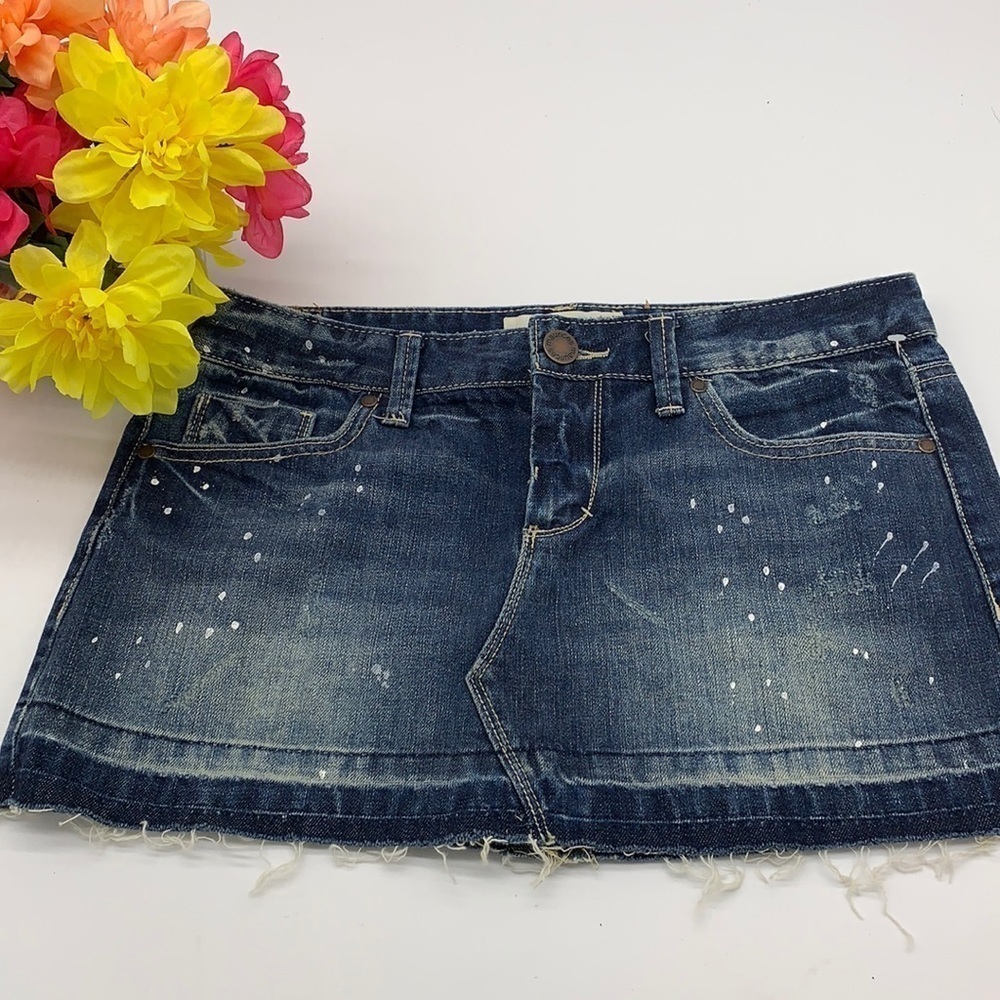 Maurices NWT distressed jean skirt paint splatter